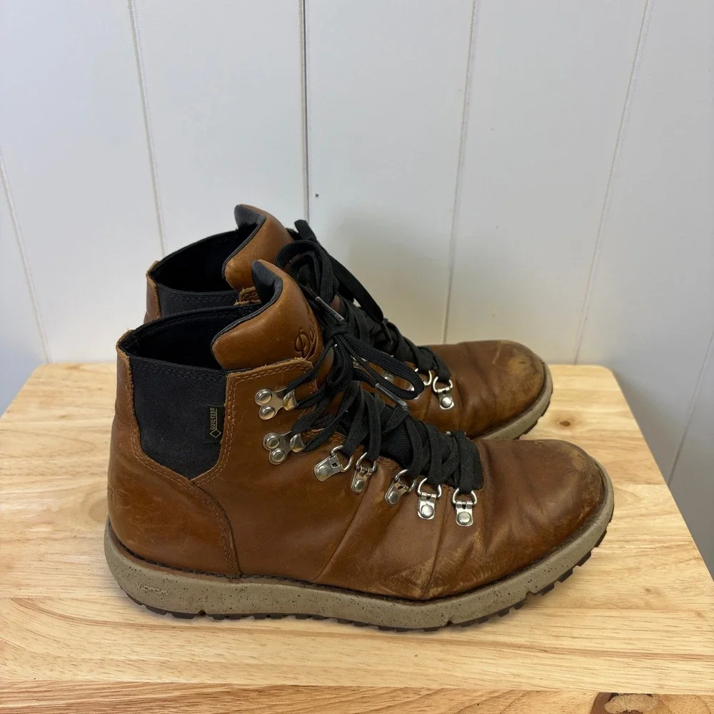 Danner Vertigo 917 Leather Goretex Hiking Boots Men Size 8.5 Light Brown Outdoor
